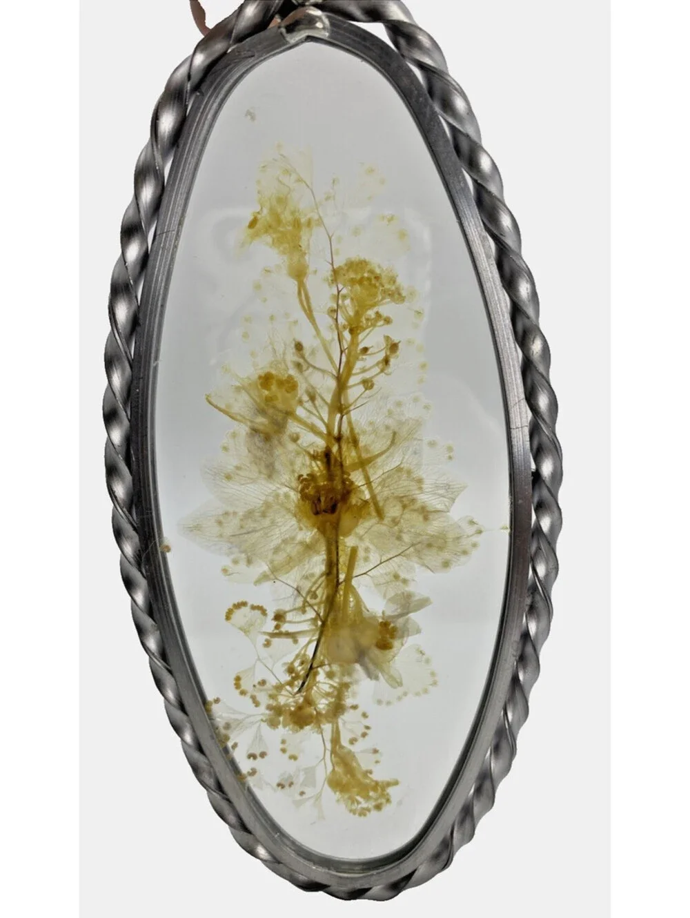 Vintage Lasting Impressions Oval Suncatcher with Pressed Flowers in Pewter Frame